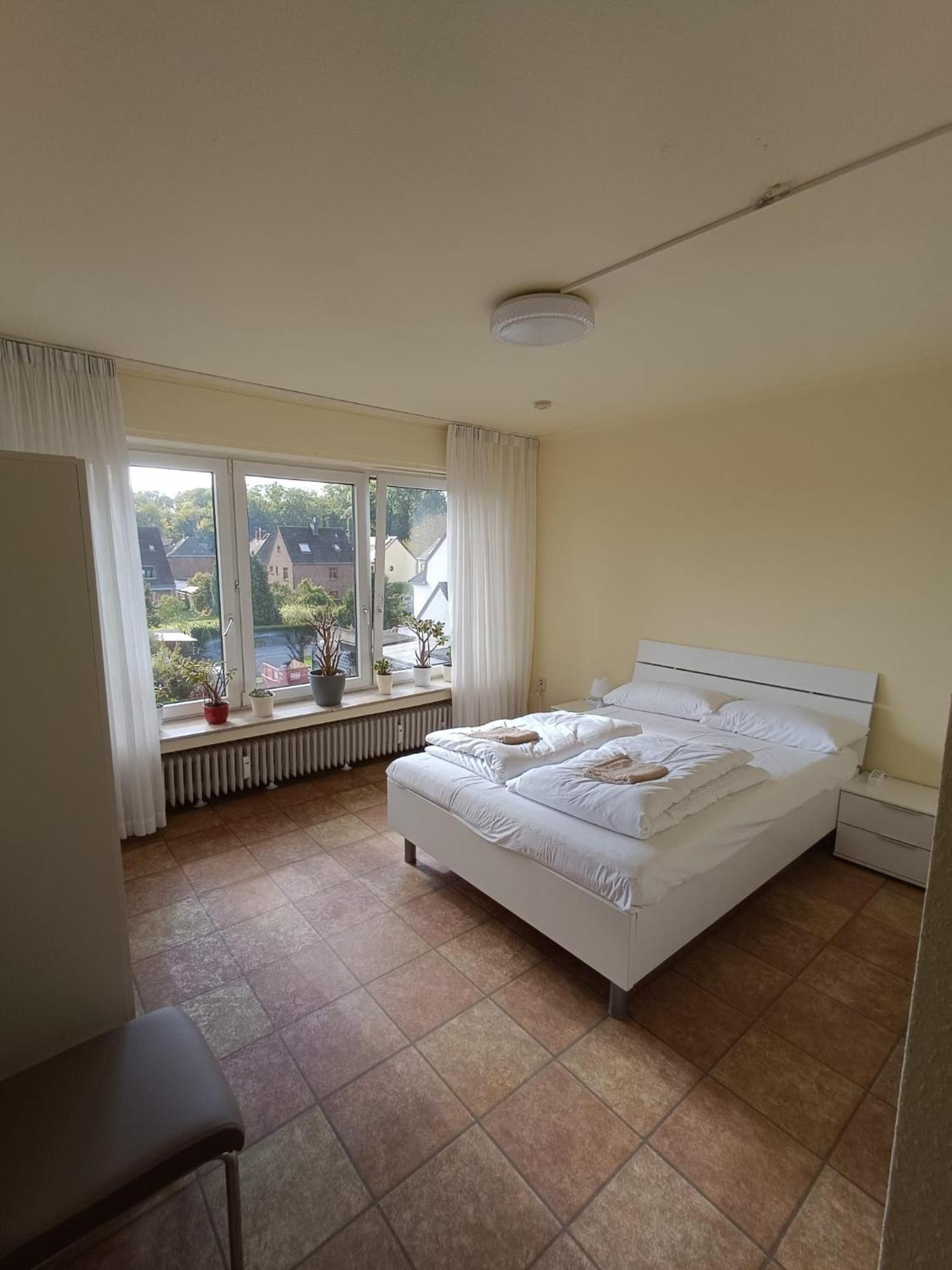 Homestay Horrem City Apartments *